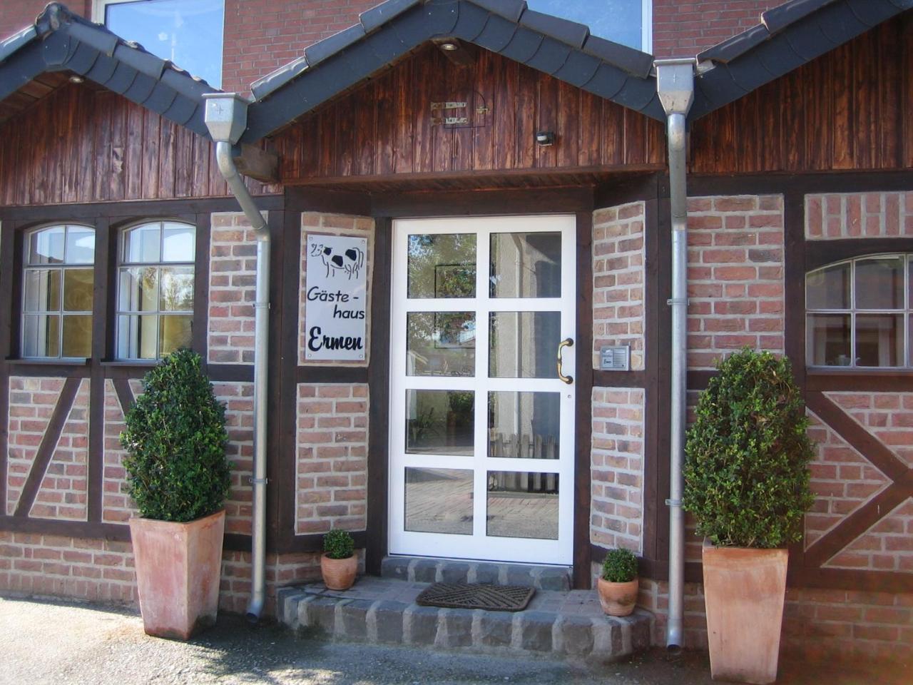 Gaestehaus Ermen Kamp-Lintfort Exterior photo